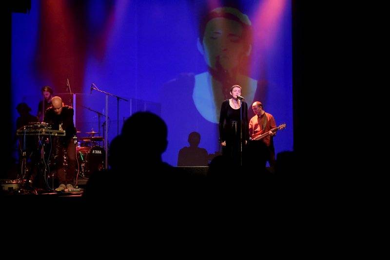 Inna Zhelannaya přivezla do pražské Akropole mix folku, jazzu i rocku