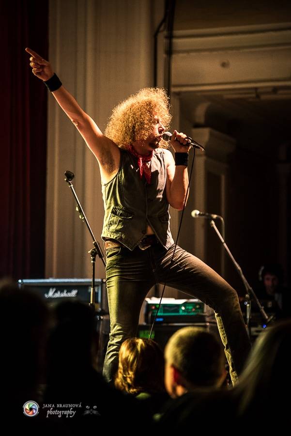 Love Hurts a další hity zahráli Nazareth v Plzni