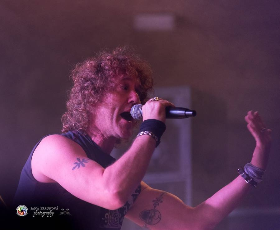 Love Hurts a další hity zahráli Nazareth v Plzni