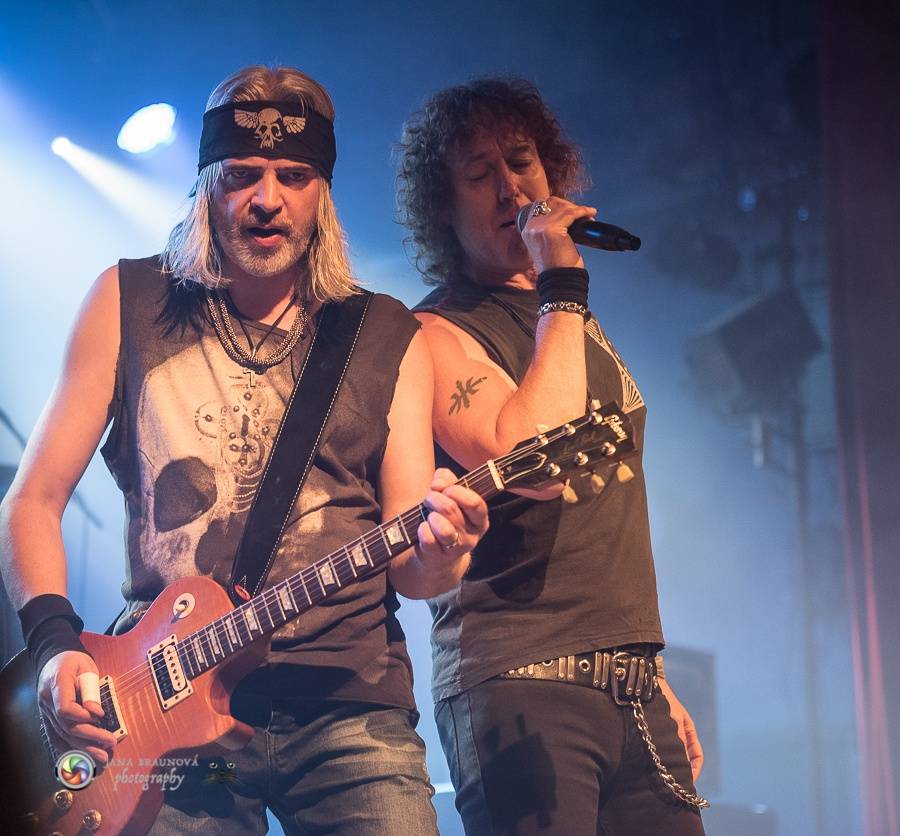 Love Hurts a další hity zahráli Nazareth v Plzni