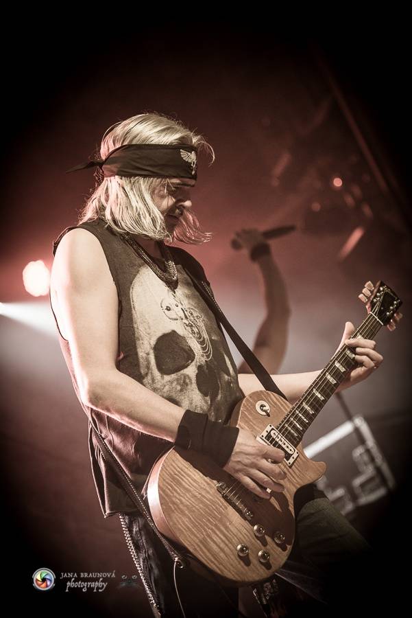 Love Hurts a další hity zahráli Nazareth v Plzni