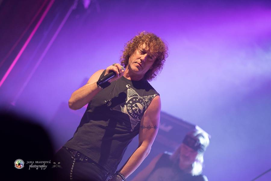 Love Hurts a další hity zahráli Nazareth v Plzni