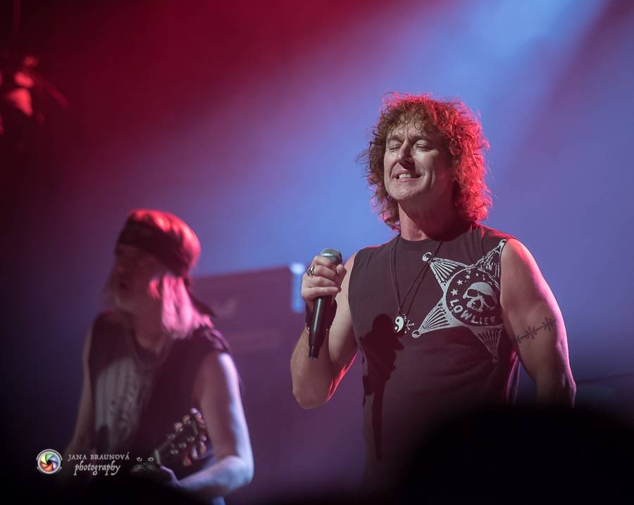 Love Hurts a další hity zahráli Nazareth v Plzni