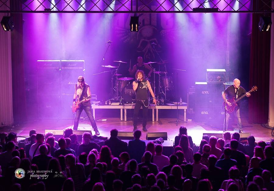 Love Hurts a další hity zahráli Nazareth v Plzni