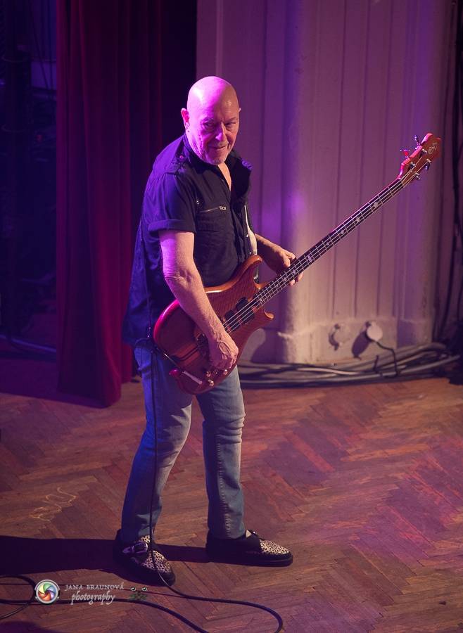 Love Hurts a další hity zahráli Nazareth v Plzni