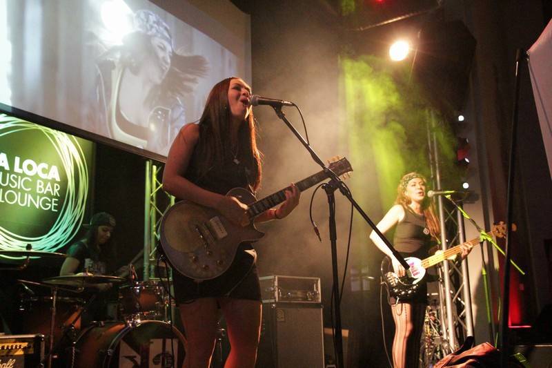 K2 pokřtily novou desku v pražském klubu La Loca, byli u toho Petr Kolář nebo Pepa Bolan 