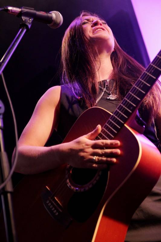 K2 pokřtily novou desku v pražském klubu La Loca, byli u toho Petr Kolář nebo Pepa Bolan 