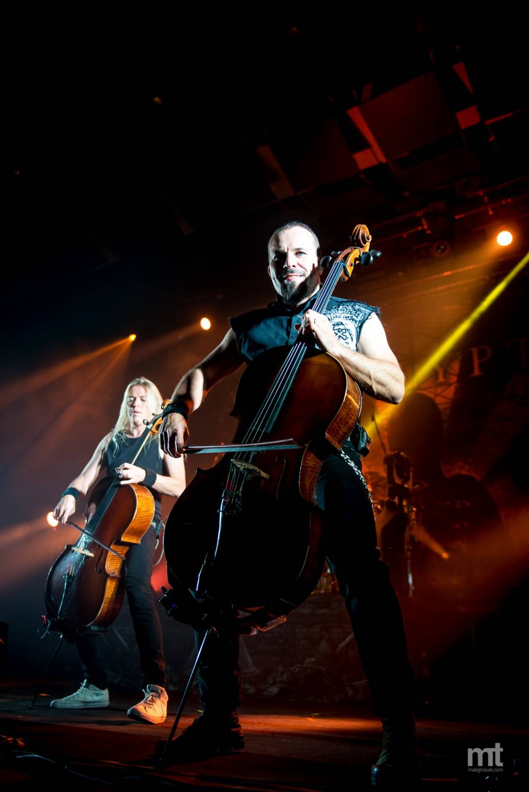 Apocalyptica předvedla cellovou jízdu ve Foru Karlín