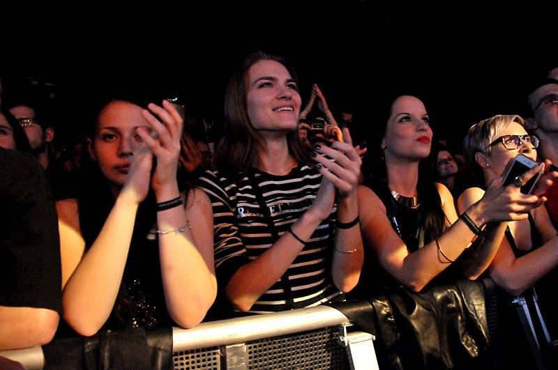 Apocalyptica v Praze: bouřlivá souhra smyčců druhým objektivem