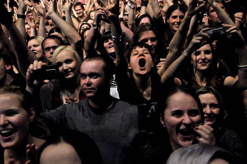 Apocalyptica v Praze: bouřlivá souhra smyčců druhým objektivem