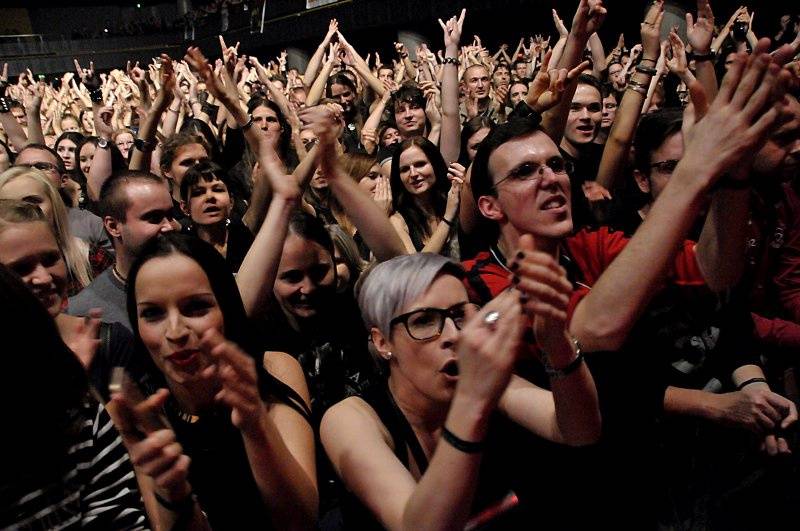 Apocalyptica v Praze: bouřlivá souhra smyčců druhým objektivem