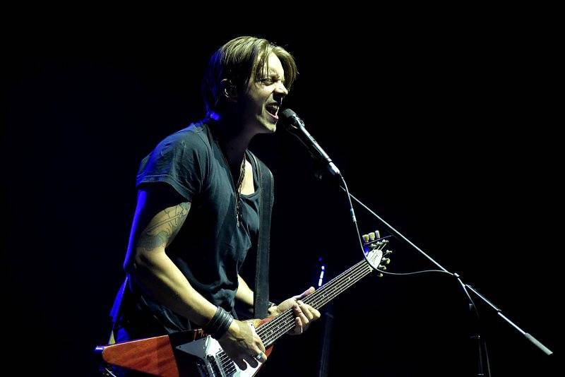 Apocalyptica v Praze: bouřlivá souhra smyčců druhým objektivem