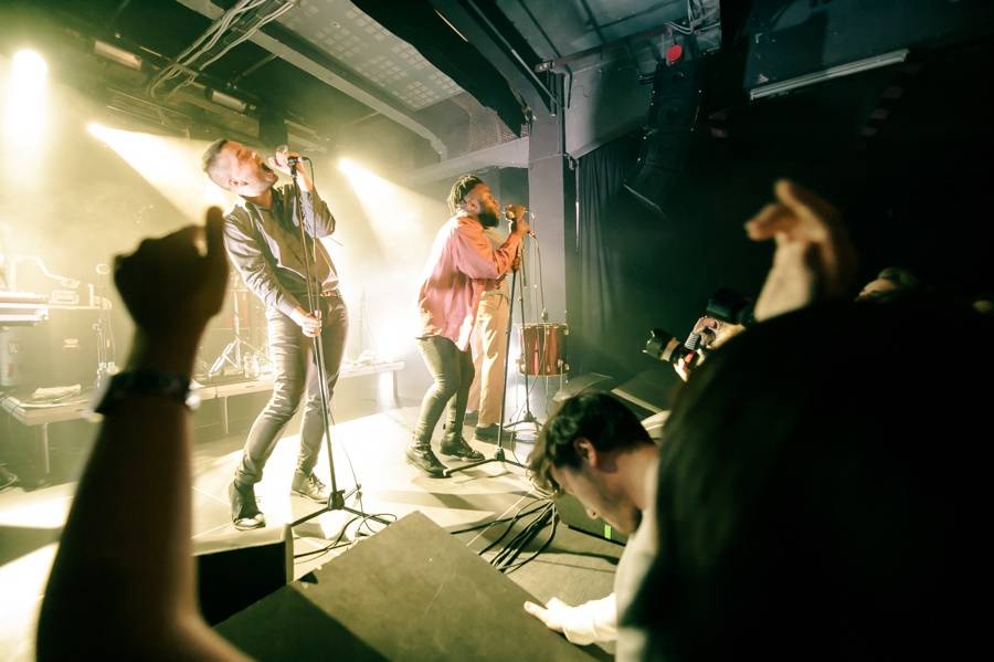 Young Fathers si znovu podmanili Prahu