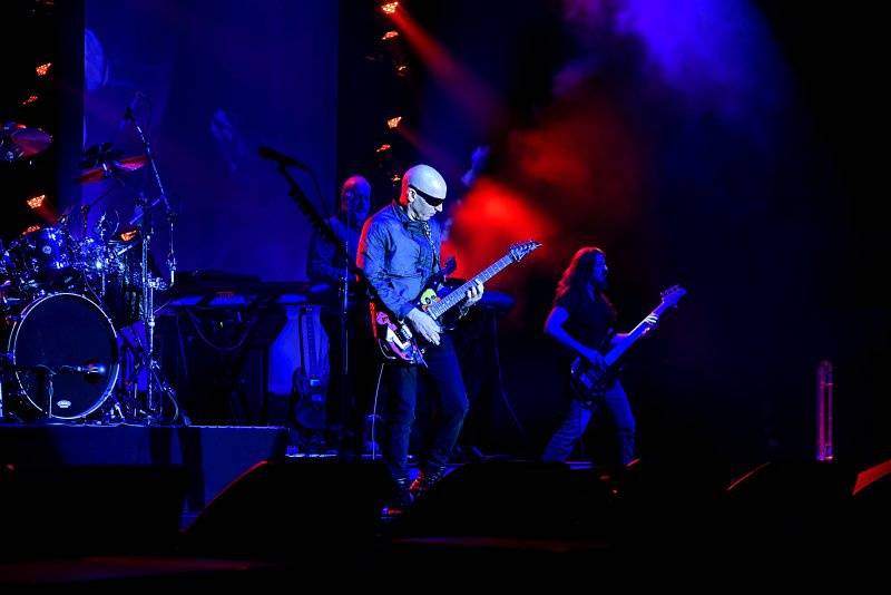 Joe Satriani a Dan Patlansky byli hvězdami kytarového večírku ve Foru Karlín