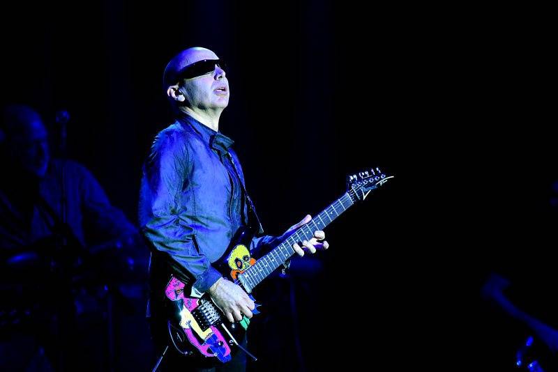 Joe Satriani a Dan Patlansky byli hvězdami kytarového večírku ve Foru Karlín