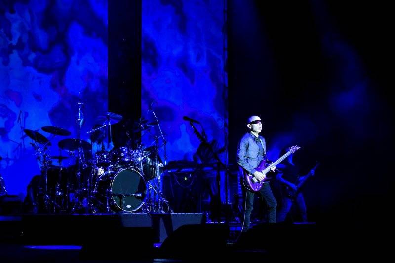 Joe Satriani a Dan Patlansky byli hvězdami kytarového večírku ve Foru Karlín