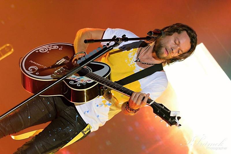 Kryštof roztloukl Srdcebeat v Ostravě: balónky, létající Richard Krajčo a velká show