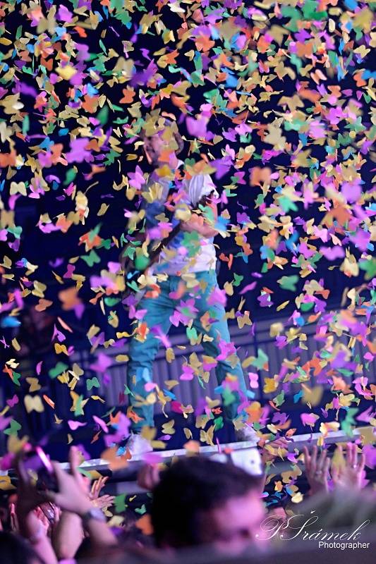 Kryštof roztloukl Srdcebeat v Ostravě: balónky, létající Richard Krajčo a velká show