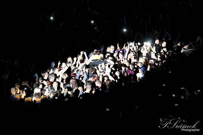 Kryštof roztloukl Srdcebeat v Ostravě: balónky, létající Richard Krajčo a velká show