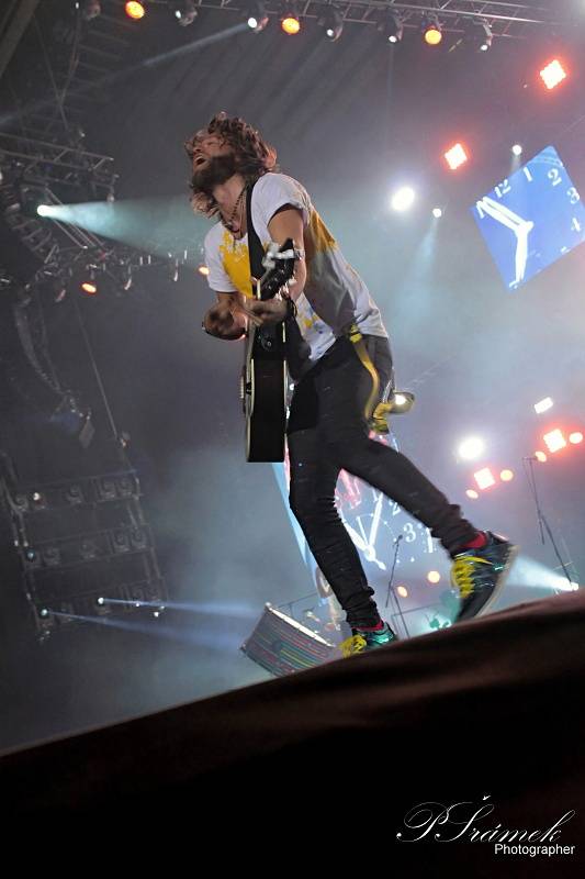 Kryštof roztloukl Srdcebeat v Ostravě: balónky, létající Richard Krajčo a velká show