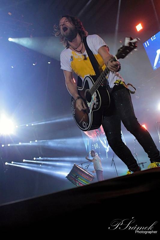 Kryštof roztloukl Srdcebeat v Ostravě: balónky, létající Richard Krajčo a velká show