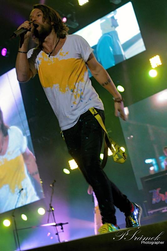 Kryštof roztloukl Srdcebeat v Ostravě: balónky, létající Richard Krajčo a velká show