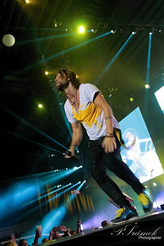 Kryštof roztloukl Srdcebeat v Ostravě: balónky, létající Richard Krajčo a velká show