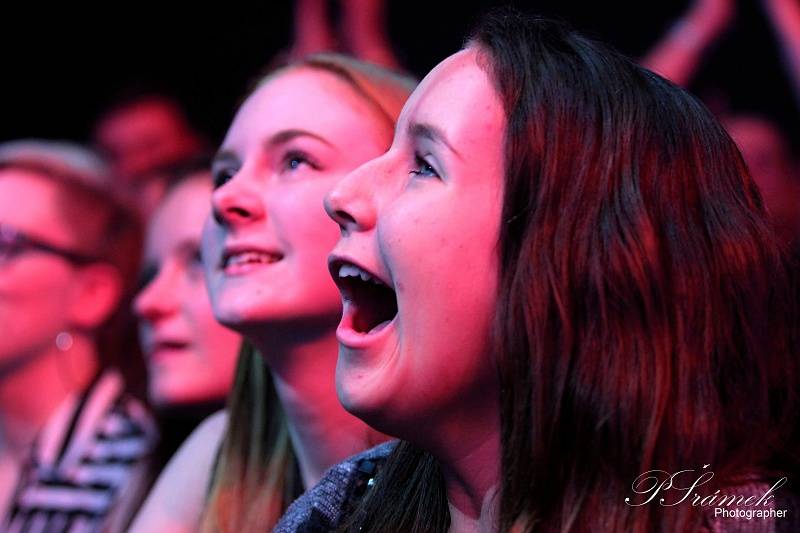 Kryštof roztloukl Srdcebeat v Ostravě: balónky, létající Richard Krajčo a velká show