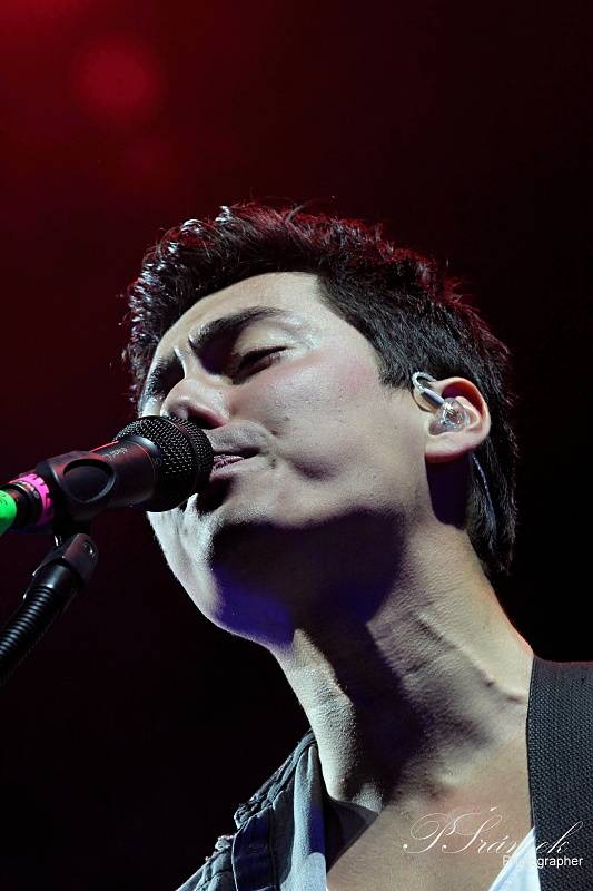 Kryštof roztloukl Srdcebeat v Ostravě: balónky, létající Richard Krajčo a velká show