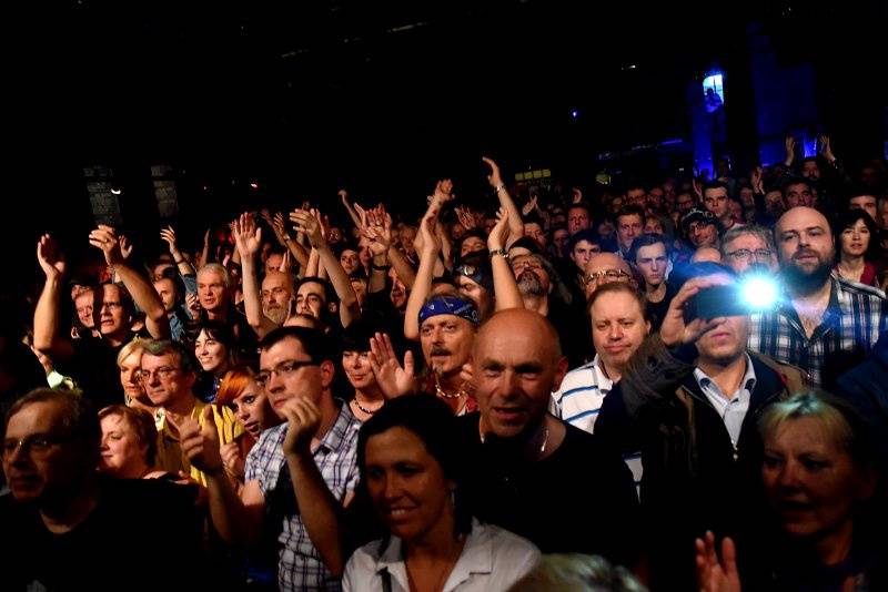 V Praze se loučily hvězdy sedmdesátých let: Sweet přijeli naposledy