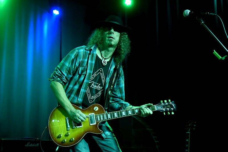 Skinny Molly dali Praze ochutnat vůni jižanského rocku