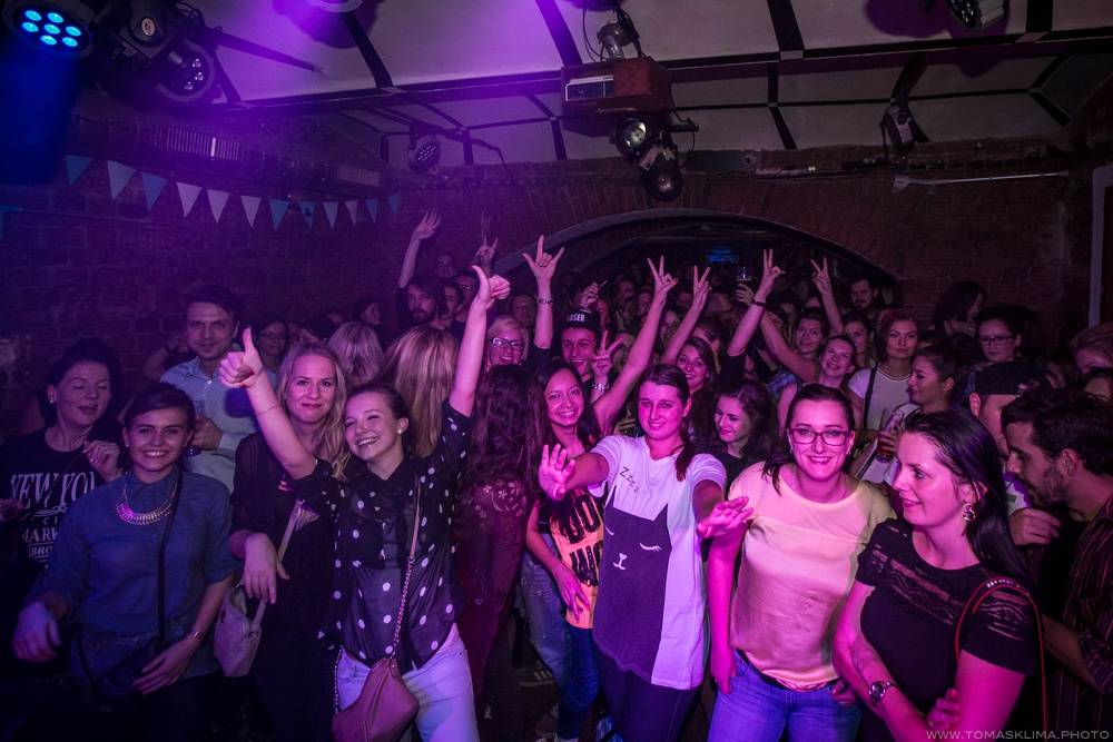 Narozeniny se Chapeau Rouge slavili N.O.H.A. i Smrtislav