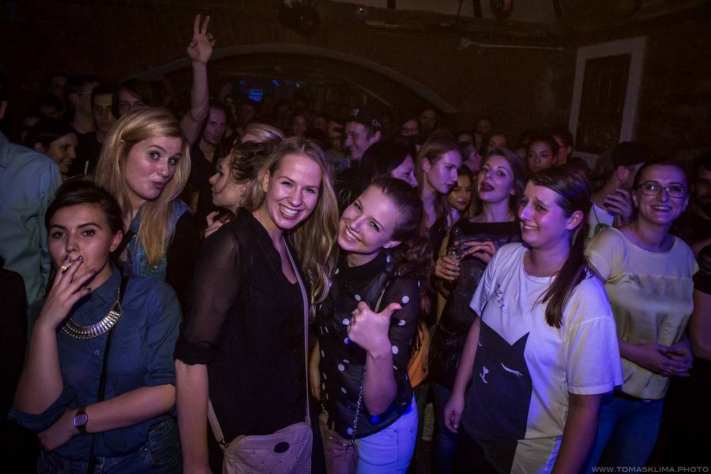 Narozeniny se Chapeau Rouge slavili N.O.H.A. i Smrtislav