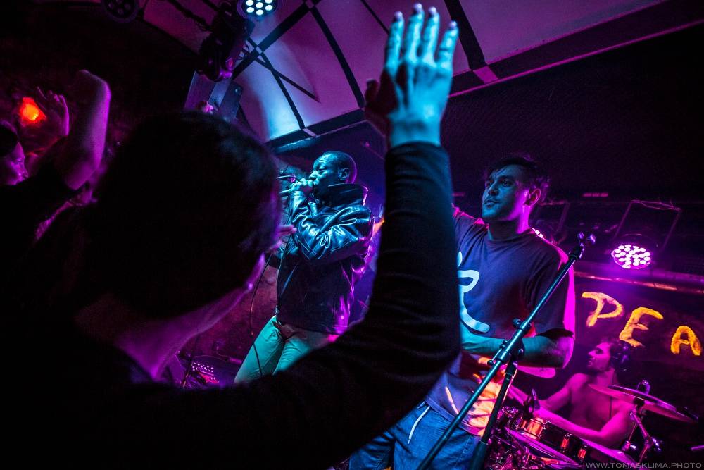 Narozeniny se Chapeau Rouge slavili N.O.H.A. i Smrtislav