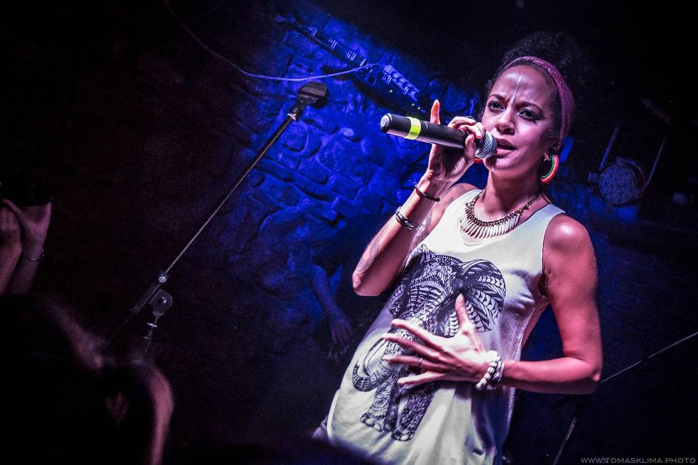 Narozeniny se Chapeau Rouge slavili N.O.H.A. i Smrtislav