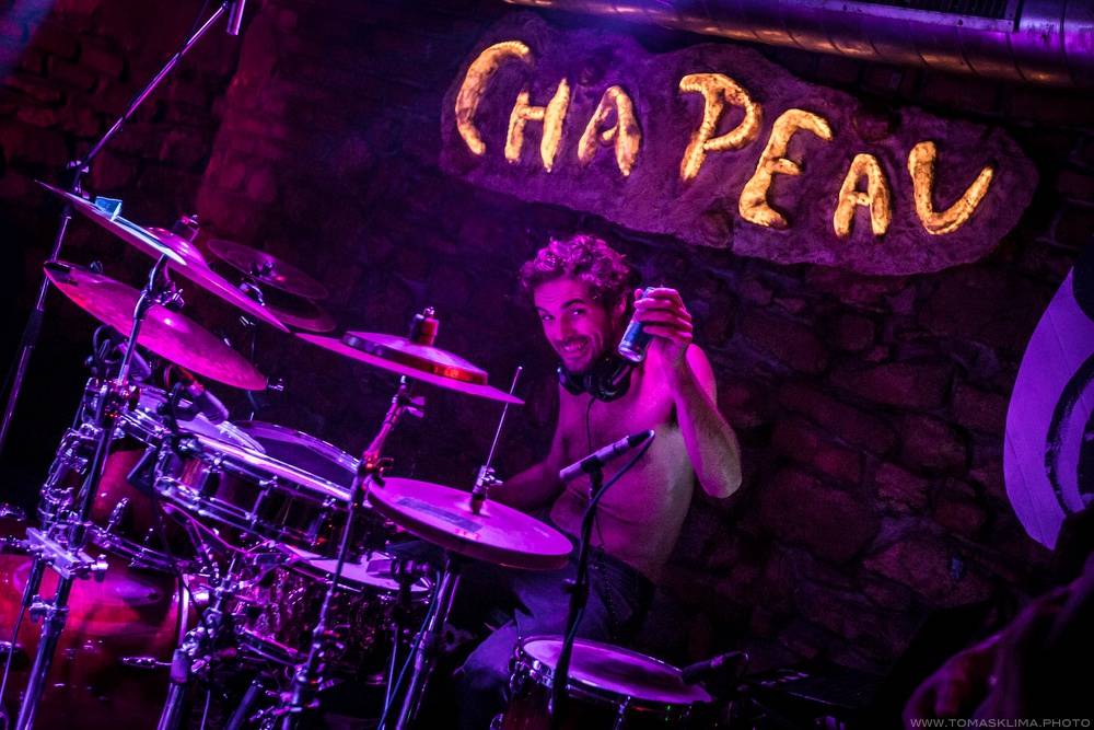 Narozeniny se Chapeau Rouge slavili N.O.H.A. i Smrtislav