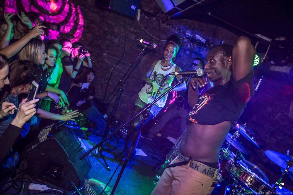 Narozeniny se Chapeau Rouge slavili N.O.H.A. i Smrtislav