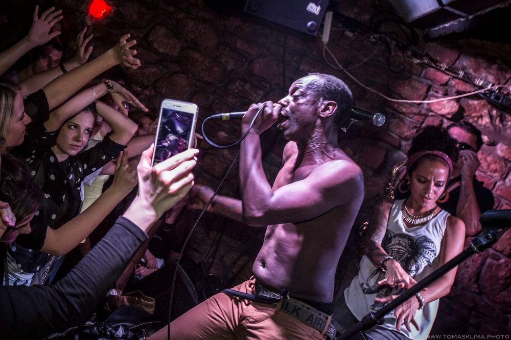 Narozeniny se Chapeau Rouge slavili N.O.H.A. i Smrtislav