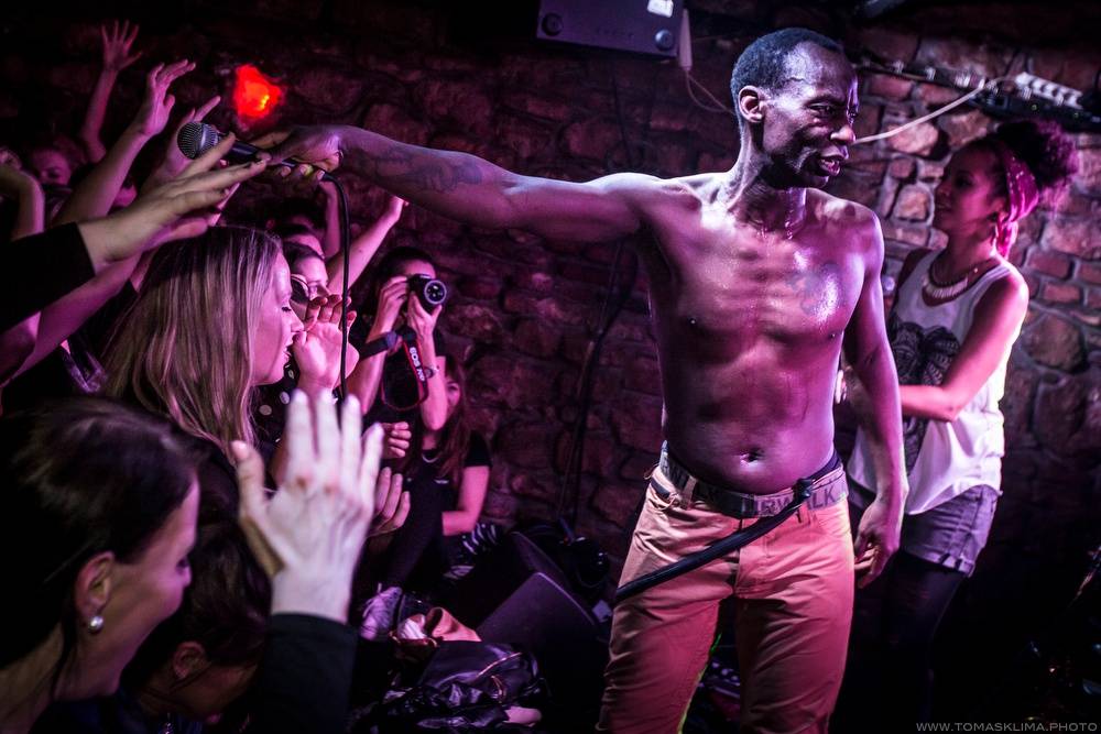 Narozeniny se Chapeau Rouge slavili N.O.H.A. i Smrtislav