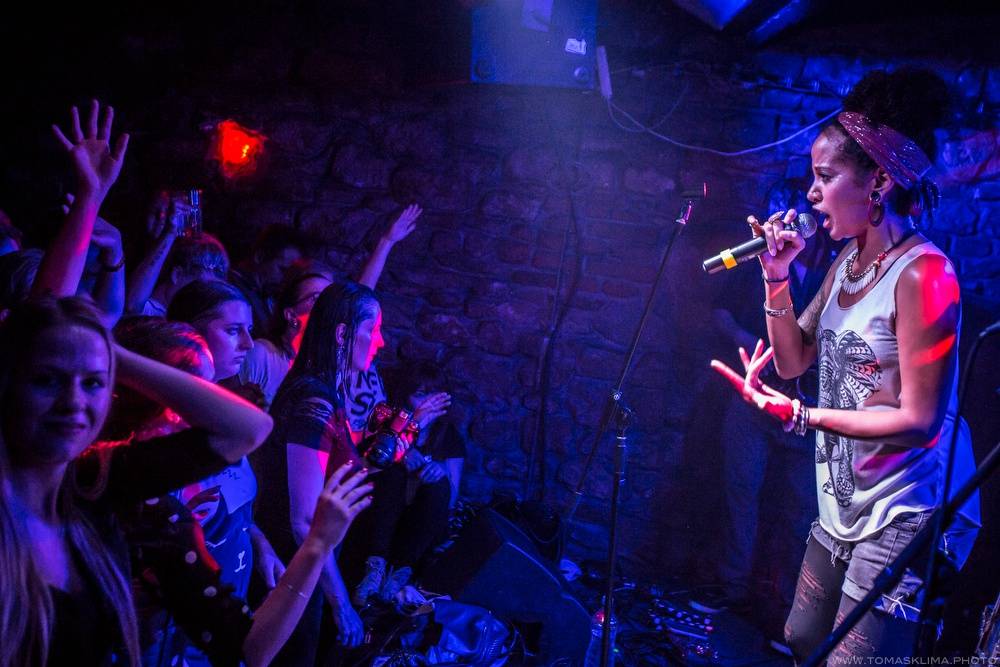 Narozeniny se Chapeau Rouge slavili N.O.H.A. i Smrtislav