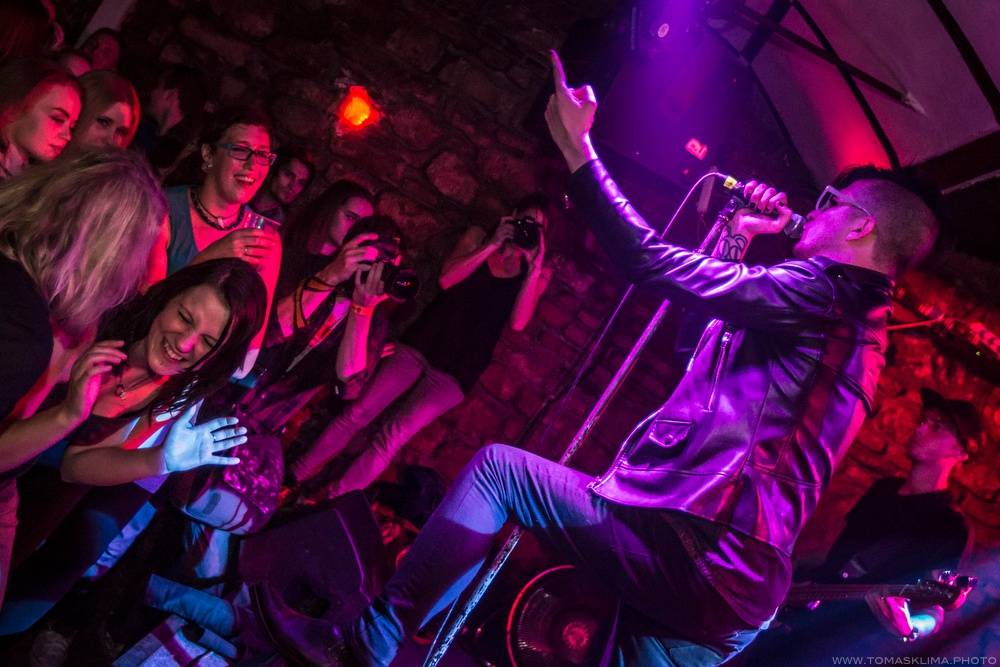 Narozeniny se Chapeau Rouge slavili N.O.H.A. i Smrtislav