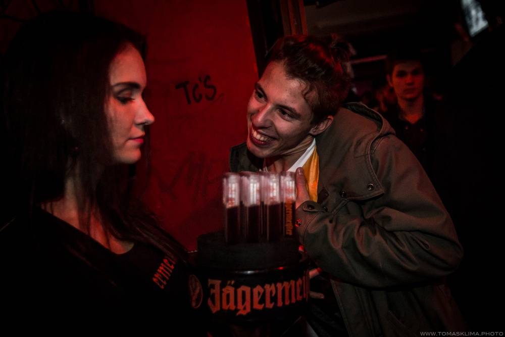 Narozeniny se Chapeau Rouge slavili N.O.H.A. i Smrtislav