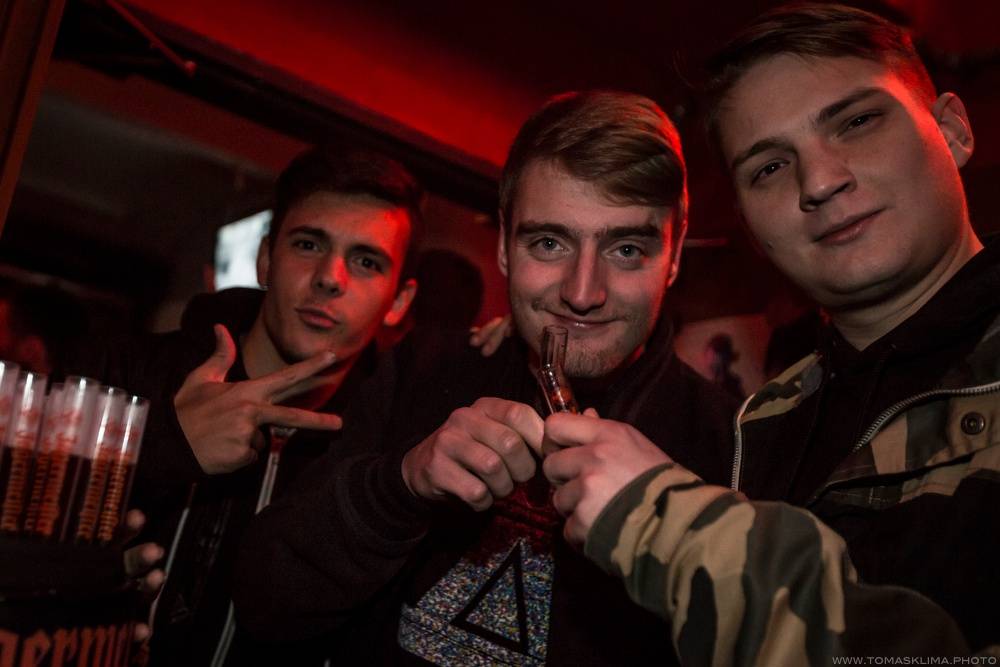 Narozeniny se Chapeau Rouge slavili N.O.H.A. i Smrtislav