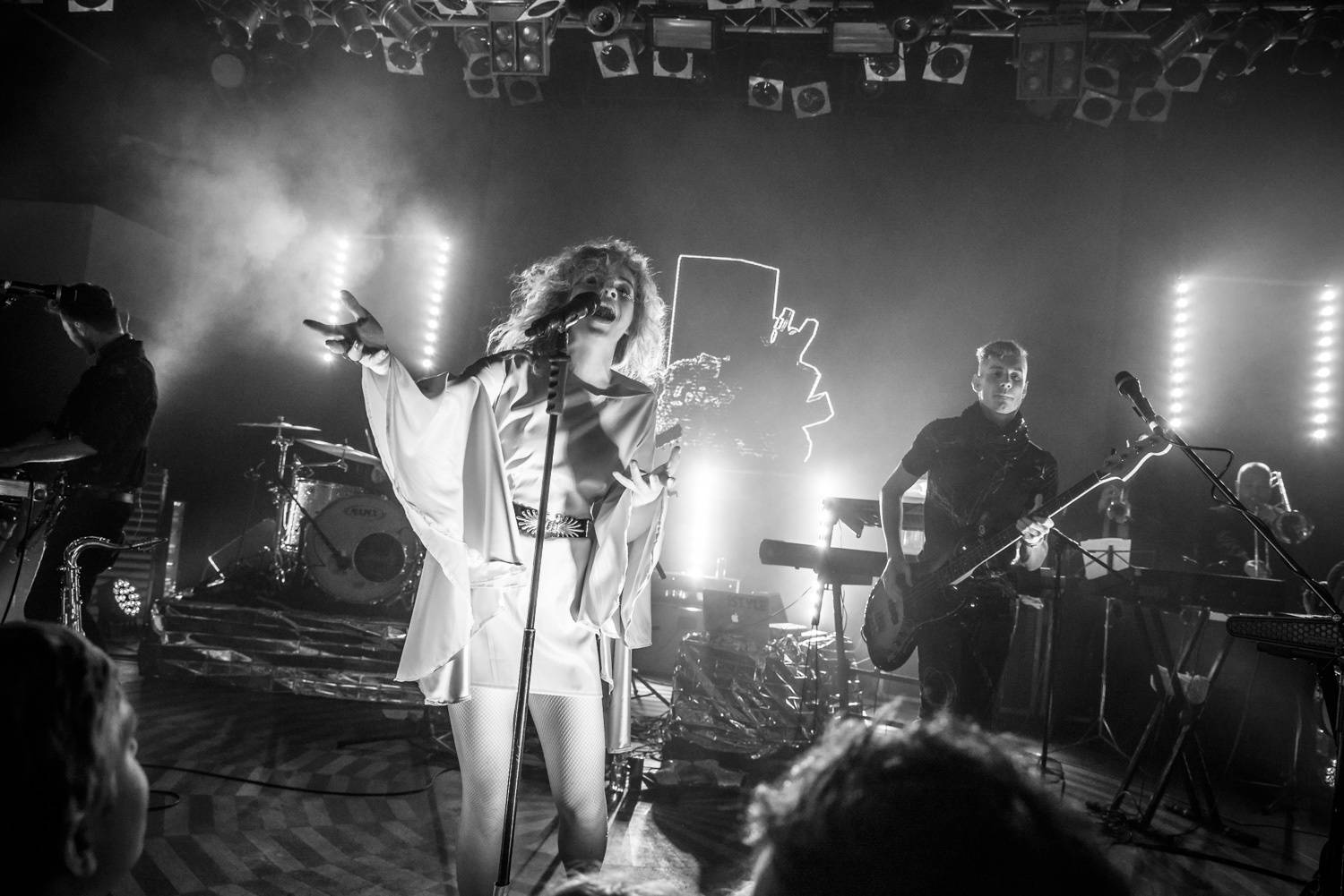 Energičtí Mydy Rabycad rozjeli Veselici v Lucerna Music Baru