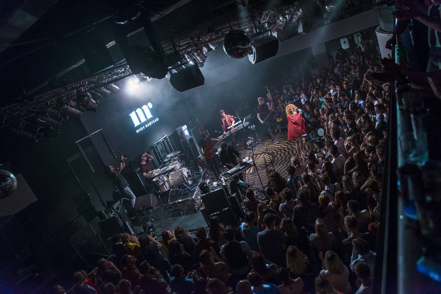 Energičtí Mydy Rabycad rozjeli Veselici v Lucerna Music Baru