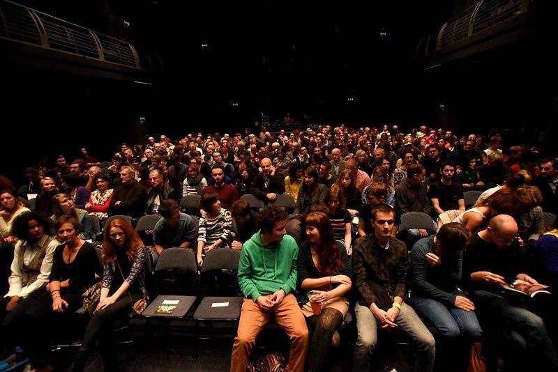 Esperanza Spalding v Praze druhým objektivem