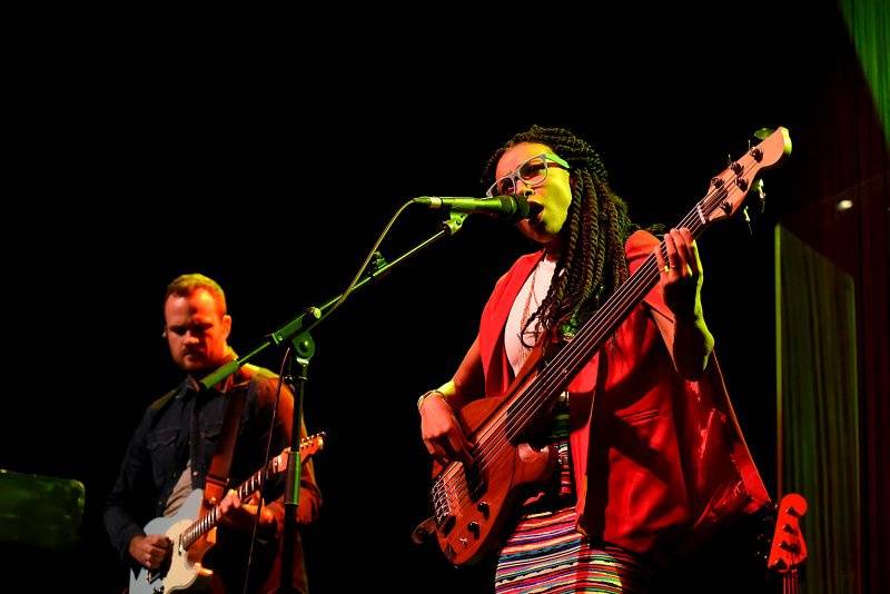 Esperanza Spalding v Praze druhým objektivem