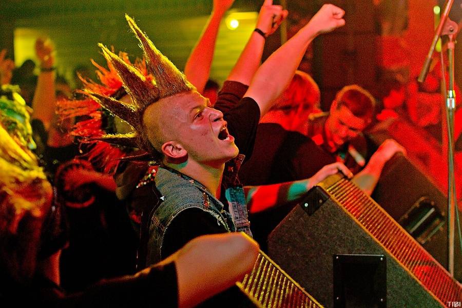 Punkový večírek v Písku s SPS a E!E