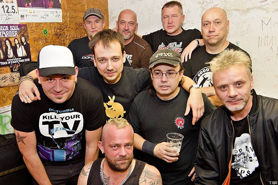 Punkový večírek v Písku s SPS a E!E