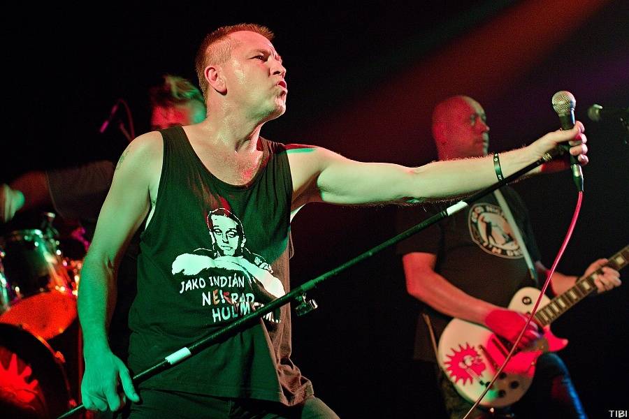 Punkový večírek v Písku s SPS a E!E